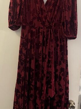Burgundy Velvet Floral Midi Dress